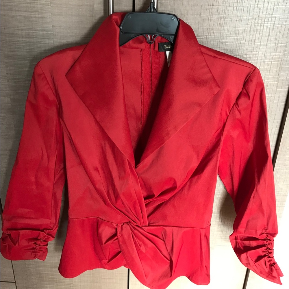 Tadashi evening top, size 10. Great condition.